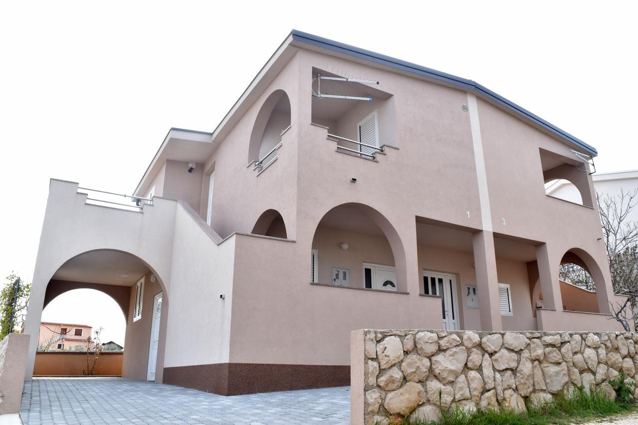 Apartments Oresic Vir Exterior photo